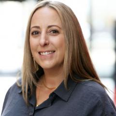 Elise Barker 