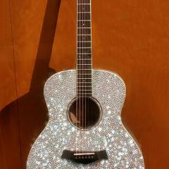 A sparkly guitar